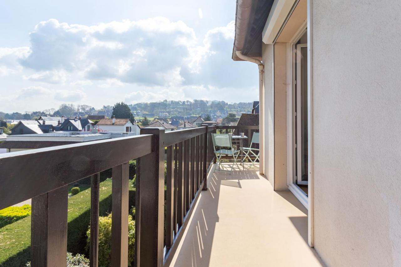 Le Carrousel - Appartement Avec Studio Attenant Deauville Exterior photo